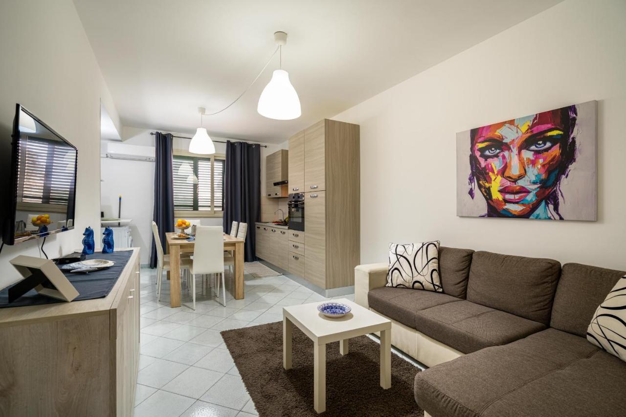 דירות Loft Baia Di לטויאני מראה חיצוני תמונה