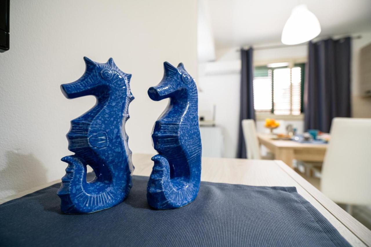 דירות Loft Baia Di לטויאני מראה חיצוני תמונה