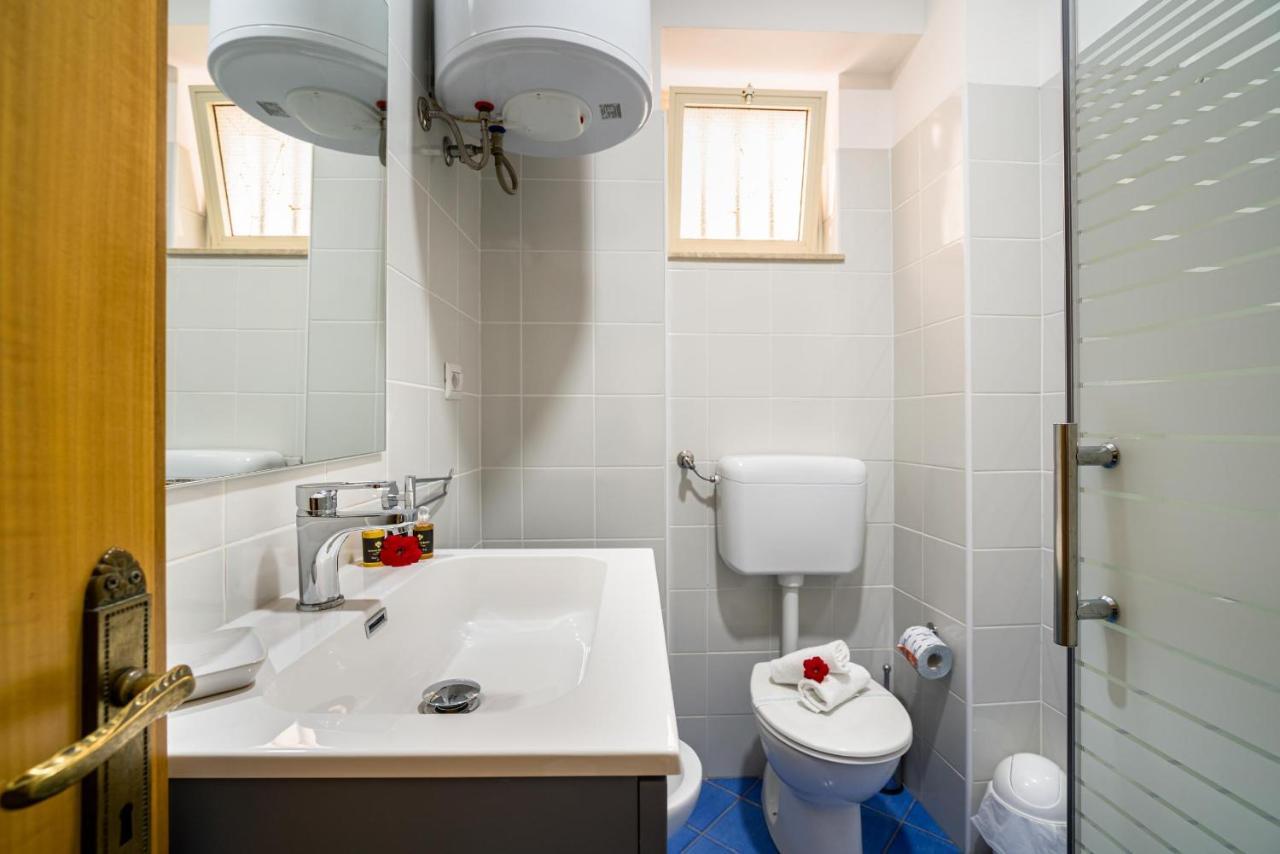דירות Loft Baia Di לטויאני מראה חיצוני תמונה