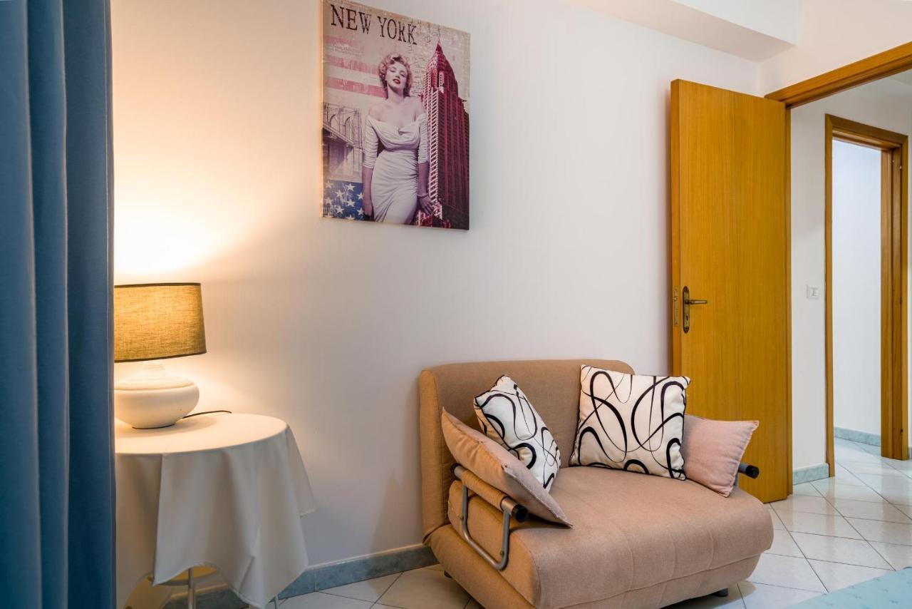 דירות Loft Baia Di לטויאני מראה חיצוני תמונה