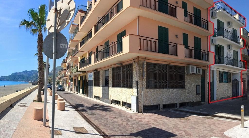 דירות Loft Baia Di לטויאני מראה חיצוני תמונה